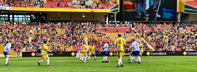 比赛中以2 比赛中以2